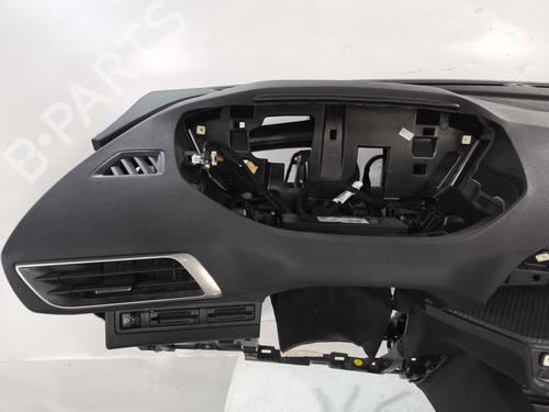 Dashboard PEUGEOT 3008 II SUV (MC_, MR_, MJ_, M4_) 1.2 THP/ PureTech 130 (MRHNSM, MRHNSU, MRHNSJ, MRHNYW,... | BP29515909C46 