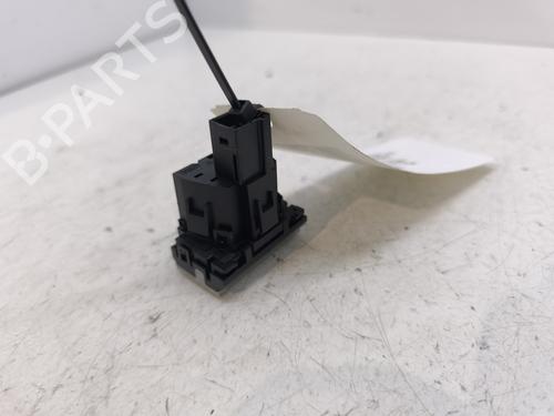 Switch DS DS 3 / DS 3 CROSSBACK (UR_, UC_, UJ_) 1.5 BlueHDi 100 (UCYHYJ) | BP29438754I30 