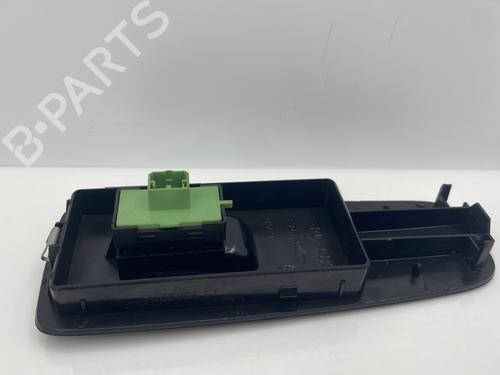 Used Right front window switch Right front window switch PEUGEOT BOXER Van 2.0 BlueHDi 130 (130 hp) 31948033 31948033