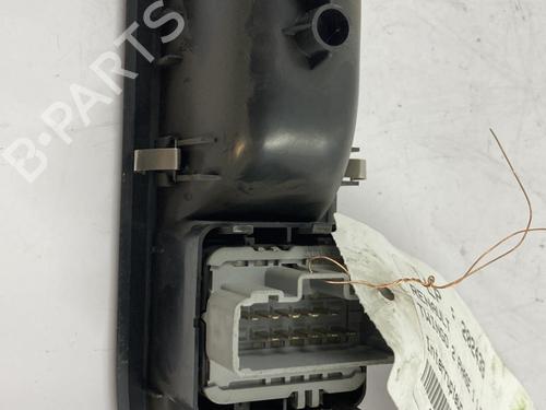 Used Left front window switch Left front window switch RENAULT TWINGO II (CN0_) 1.5 dCi (CN0E) (64 hp) 22816885 22816885