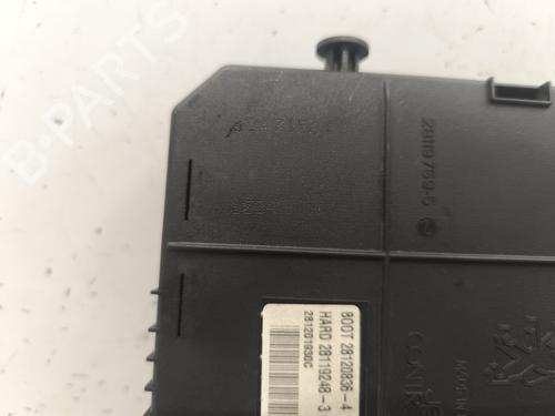 fuse-box-citroen-c4-picasso-i-mpv-ud_-2006-2007-2008-2009-2010-2011-2012-2013-2014-2015-24197272 main image