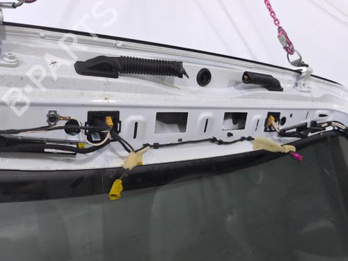 tailgate-vw-t-roc-a11-d11-2017-40055217 main image