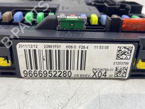 Fuse box CITROËN C3 II (SC_) 1.4 HDi 70 (SC8HZC, SC8HR0, SC8HP4) | BP27525201E1  - Image 5