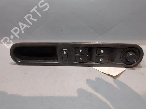 Used Switch RENAULT ESPACE IV (JK0/1_) 2.0 dCi (JK01, JK02, JK1J, JK1K, JK1H) (150 hp) 28963391