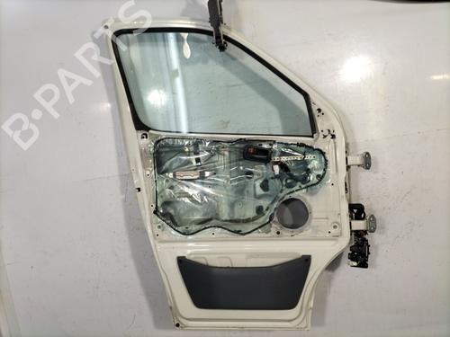 Left front door TOYOTA HIACE IV Van (__H1_, __H2_) 2.5 D-4D (KLH12, KLH22) | BP24053847C2 