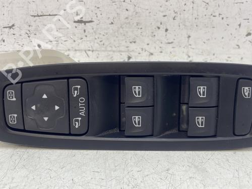 Used Left front window switch RENAULT MEGANE IV Hatchback (B9A/M/N_) 1.2 TCe 100 (B9MS) (100 hp) 28824158
