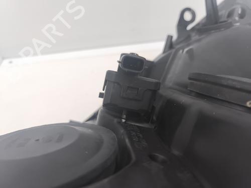 Right headlight RENAULT SCÉNIC II (JM0/1_) 1.9 dCi (JM14) | BP32261340C29