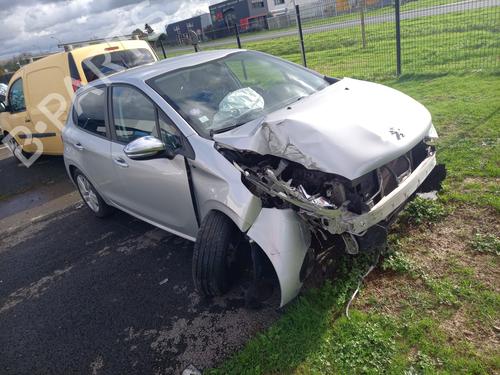 Used Parts PEUGEOT 208 I (CA_, CC_) 1.2 VTI 82 (82 hp) 4389472