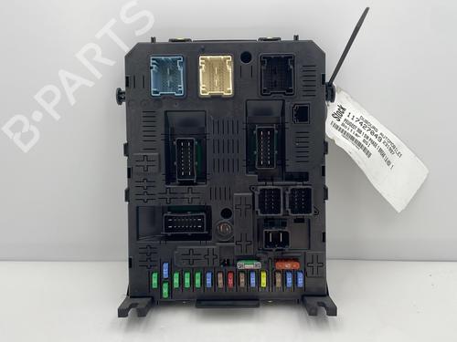 Used Fuse box PEUGEOT 308 SW I (4E_, 4H_) 1.6 HDi (92 hp) 30818927