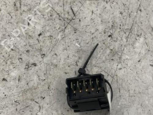 Used Switch Switch PEUGEOT PARTNER MPV (5_, G_) 1.6 HDi 75 (75 hp) 22833004 22833004