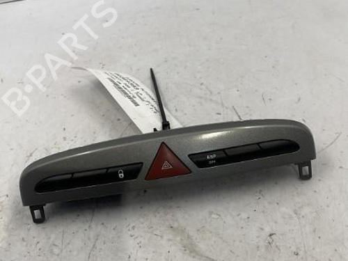 Used Warning switch PEUGEOT 308 I (4A_, 4C_) 1.6 HDi (109 hp) 22831551