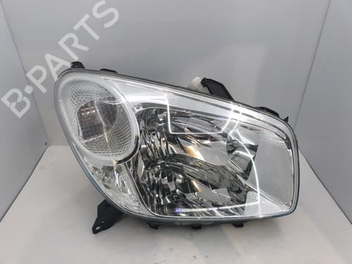 Used Right headlight TOYOTA RAV 4 II (_A2_) 2.0 D 4WD (CLA20_, CLA21_, CLA20R, CLA21R) (116 hp) 32265609