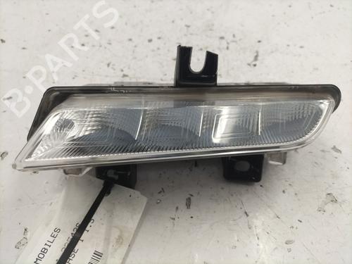 Used Left daytime light RENAULT CLIO IV (BH_) 1.5 dCi 75 (75 hp) 22991830