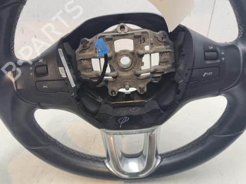 steering-wheel-peugeot-2008-i-cu_-2013-27404196 main image