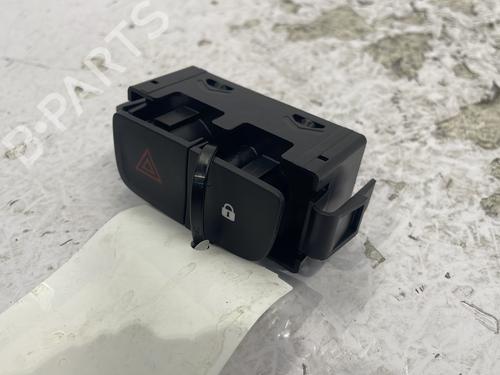 warning-switch-nissan-nv300-van-x82-2016-25280569 main image