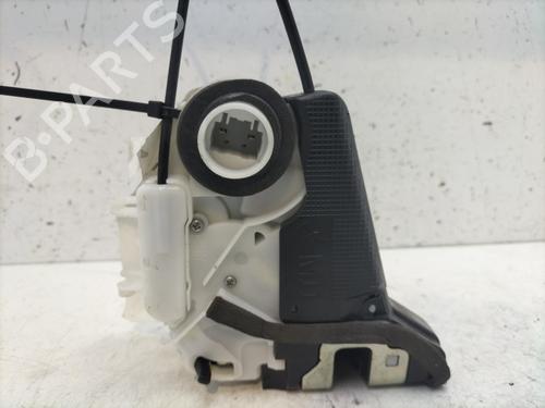 Rear right lock TOYOTA YARIS (_P13_) 1.5 Hybrid (NHP130_, NHP130) | BP28824038C99 
