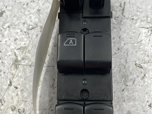 Switch NISSAN NOTE (E12) 1.5 dCi | BP22838938I30 - Image 4