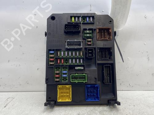 fuse-box-citroen-c4-ii-nc_-2009-29894332 main image