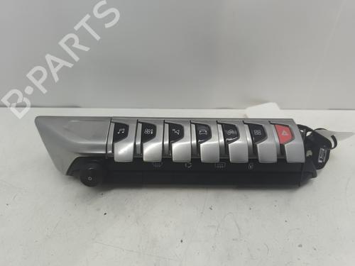 Used Warning switch Warning switch PEUGEOT 5008 II (MC_, MJ_, MR_, M4_) 1.5 BlueHDi 130 (MCYHZJ, MCYHZR, MCYHZX) (131 hp) 33205911 33205911