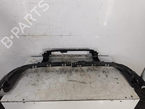 Used Rear bumper bracket BMW X1 (F48) sDrive 18 d (150 hp) 26130539