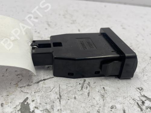 Switch TOYOTA PRIUS Liftback (_W2_) 1.5 Hybrid (NHW20_, NHW20R) | BP22843833I30 