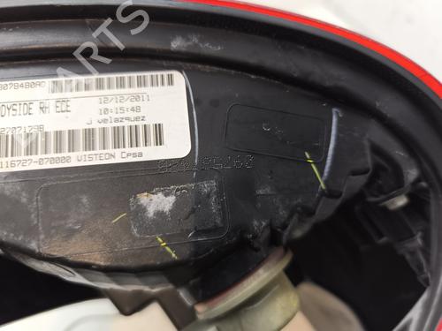 right-taillight-fiat-freemont-345_-2011-28441085 main image