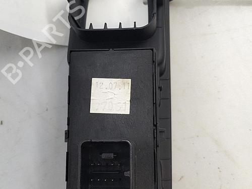 Used Switch Switch VW PASSAT B7 Variant (365) 1.6 TDI (105 hp) 22825784 22825784