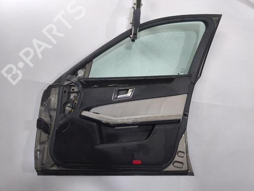 Used Right front door Right front door MERCEDES-BENZ E-CLASS (W212) E 350 CDI (212.023) (265 hp) 40516162 40516162