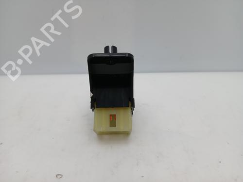 right-front-window-switch-kia-stonic-yb-2017-35961039 main image