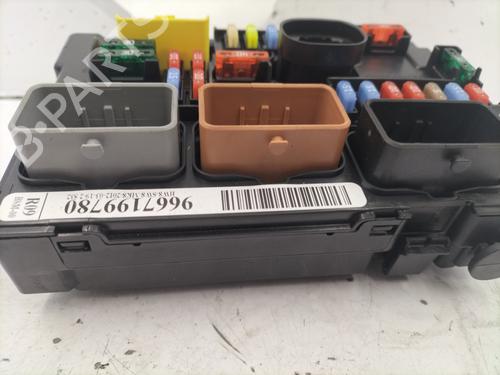 Fuse box CITROËN C3 II (SC_) 1.4 HDi 70 (SC8HZC, SC8HR0, SC8HP4) | BP22847266E1 