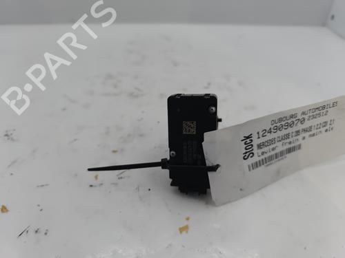 Schalter für Schalter MERCEDES-BENZ C-CLASS (W205) C 250 BlueTEC / d 4-matic (205.009) (204 hp) 35886354 35886354