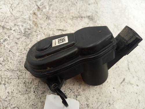 electric-handbrake-renault-zoe-bfm_-2012-25034445 main image