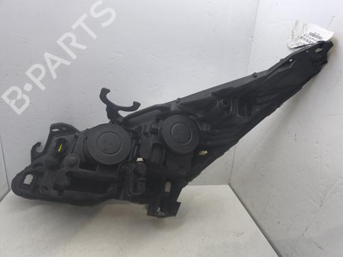 Used Right headlight Right headlight PEUGEOT 5008 (0U_, 0E_) 1.6 HDi (110 hp) 32204966 32204966