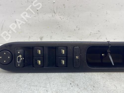 BP30045637I27 main image