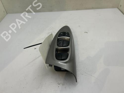 Used Left front window switch Left front window switch 38476032 38476032