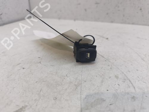 Used Right rear window switch PEUGEOT 607 (9D, 9U) 2.2 HDi (133 hp) 27453519