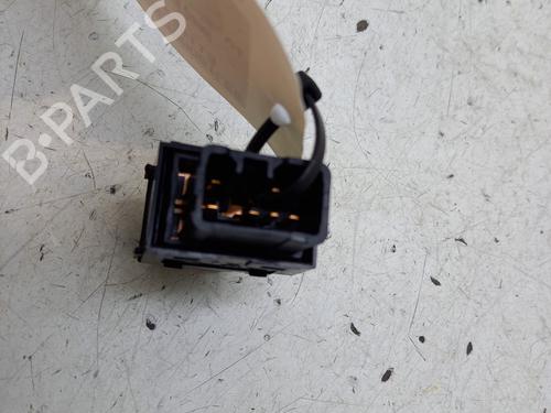 Right rear window switch KIA VENGA (YN) 1.4 CRDi 90 | BP39459321I28 - Image 2