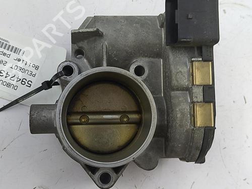 Used Throttle body PEUGEOT 206 CC (2D) 1.6 16V (2DNFUF, 2DNFUR) (109 hp) 22820600
