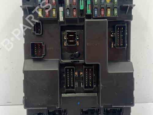 Used Fuse box Fuse box PEUGEOT 307 Break (3E) 2.0 HDI 90 (90 hp) 22830390 22830390