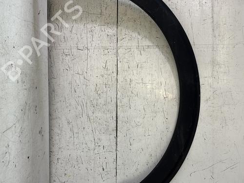 Used Rear left wheel arch trim PEUGEOT 5008 II (MC_, MJ_, MR_, M4_) 1.6 THP 165 (M45GZW, M45GYW, M45GYV) (165 hp) 31267897