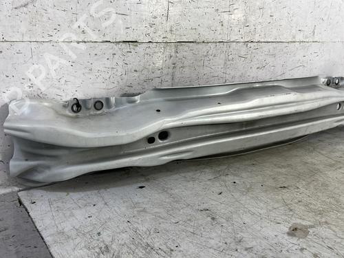 Used Rear bumper reinforcement VOLVO V40 Hatchback (525) D2 (120 hp) 26130553