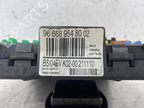 Used Fuse box Fuse box PEUGEOT 407 Coupe (6C_) 2.0 HDi (163 hp) 23849357 23849357