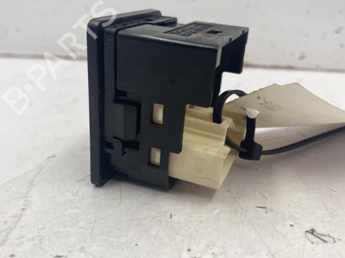 Used Mirror switch Mirror switch TOYOTA YARIS (_P13_) 1.3 (NSP130_, NSP130) (99 hp) 22840985 22840985