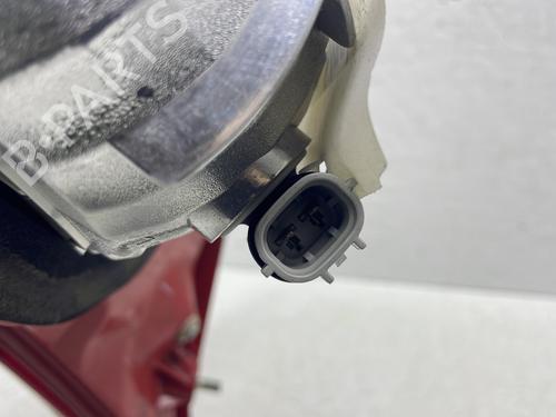 right-tailgate-light-toyota-auris-_e18_-2012-2013-2014-2015-2016-2017-2018-2019-31697072 main image