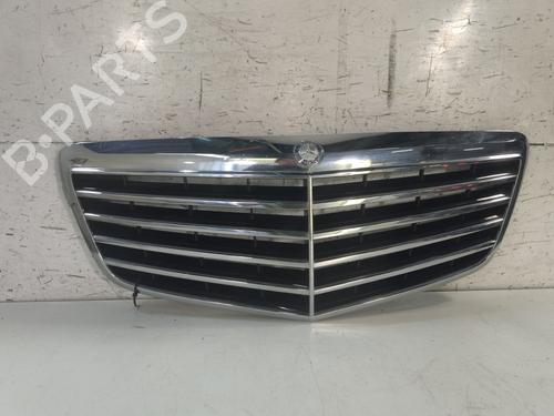 Used Grille MERCEDES-BENZ E-CLASS (W211) E 320 CDI (211.022) (224 hp) 28328645
