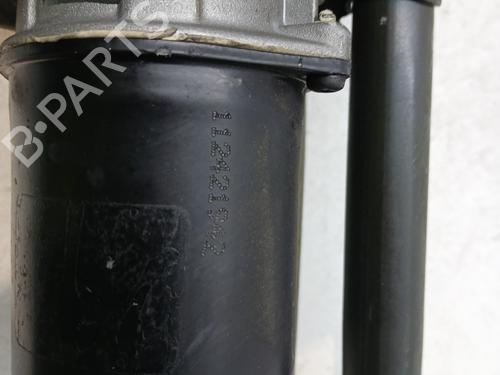 Used Front wiper motor Front wiper motor RENAULT MASTER II Platform/Chassis (ED/HD/UD) 2.2 dCI 90 (ED0G, ED0N, HD0G, HD0N, HD1G, HD1N, UD0G,... (90 hp) 30445806 30445806