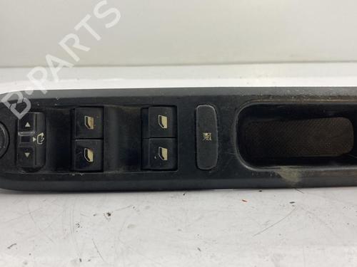 Used Switch Switch PEUGEOT 407 (6D_) 1.6 HDi 110 (6D9HZC, 6D9HYC) (109 hp) 22817698 22817698