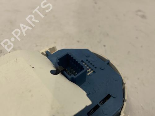 Used Warning switch Warning switch TOYOTA YARIS (_P13_) 1.5 Hybrid (NHP130_, NHP130) (101 hp) 25758218 25758218