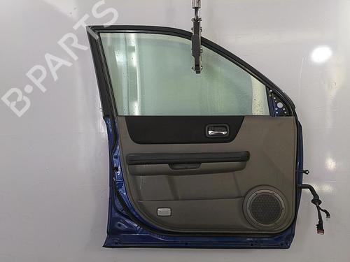Used Left front door NISSAN X-TRAIL I (T30) 2.2 Di 4x4 (114 hp) 22824041