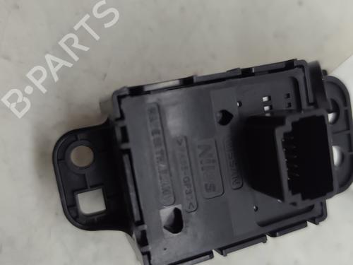 Used Switch Switch NISSAN QASHQAI II (J11, J11_) 1.5 dCi (110 hp) 33806878 33806878